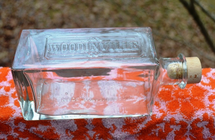 WOODINVILLE WHISKEY COMPANY OF WASHINGTON 750 ML GLASS BOTTLE/DECANTER NWITH COR