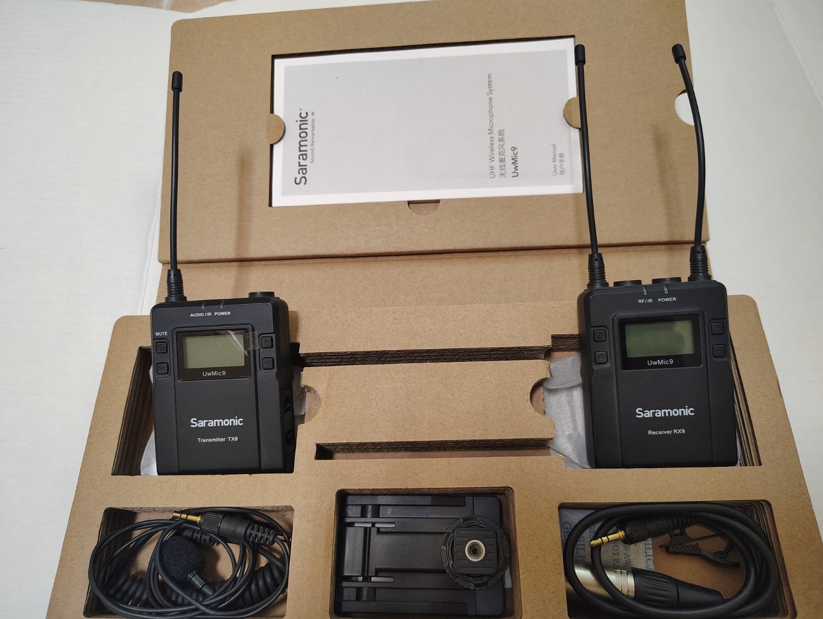 Saramonic UHF Wireless Microphone System UwMic9-RX9 camera mountable integrated
