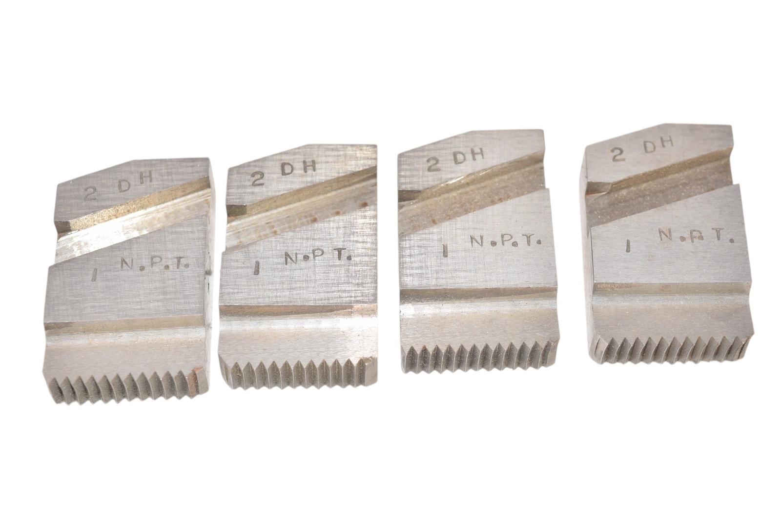 Set of 4 NEW Geometric Thread Chasers 1''