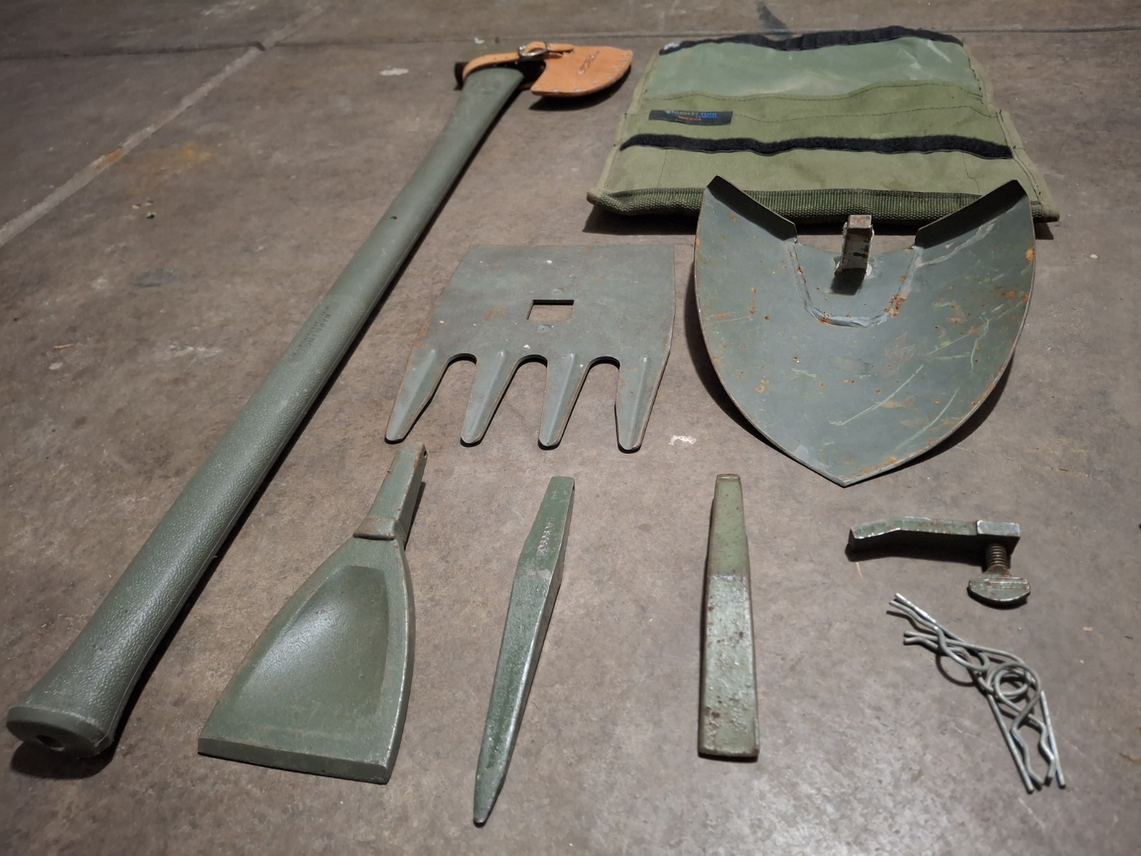 MAX Military Multi Purpose Tool 7-in-1 Complete Kit Military Surplus Used