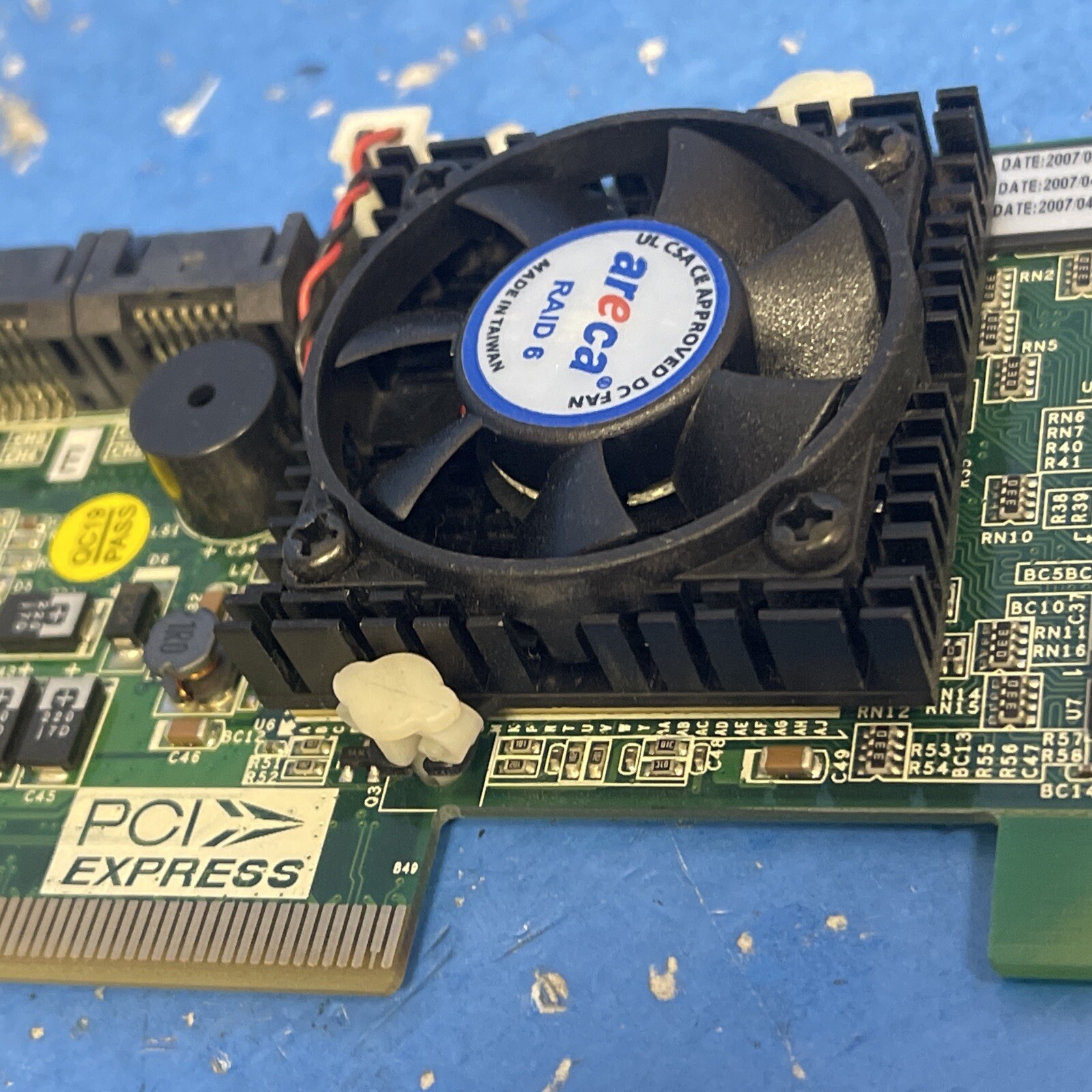 Areca ARC-1220 PCI-E Storage Controller RAID SAS/SATA 300 Mbps