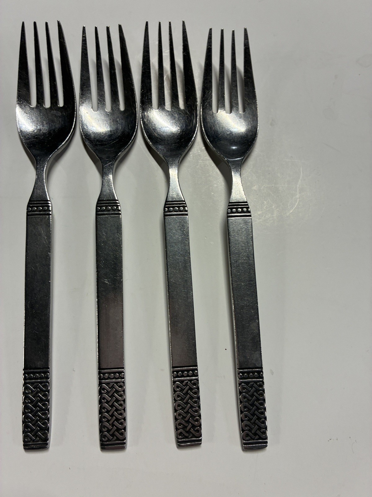 VTG Danika Stainless MCM Japan Celtic Knot Set of 4 Salad Forks 6.5” Flatware