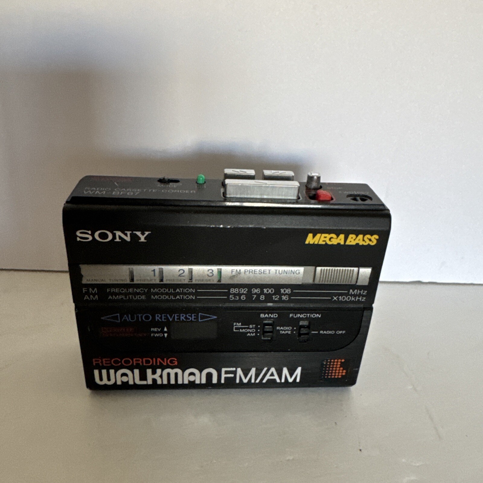 Vintage SONY Recording Walkman FM/AM WM-AF67 MEGA BASS *for Parts*