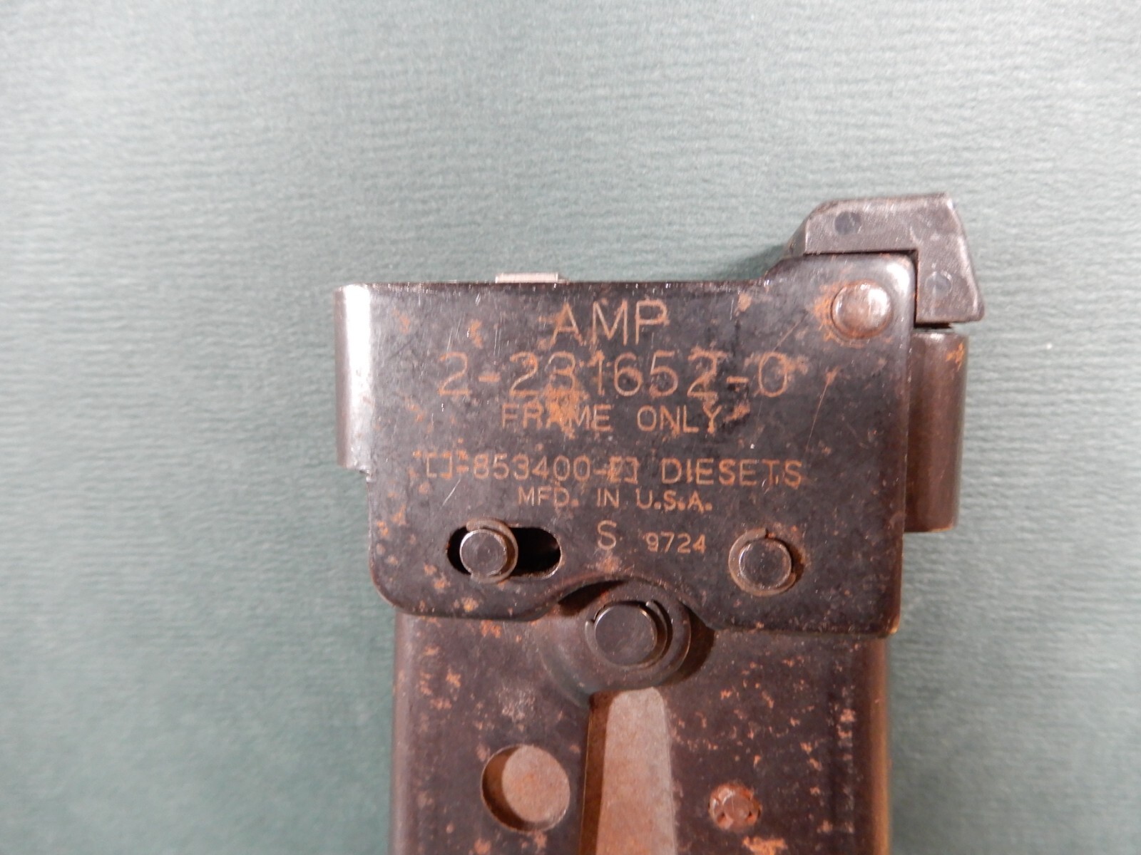 AMP 2-231652-0 Network Hand Tool Cutter Crimper Used Condition