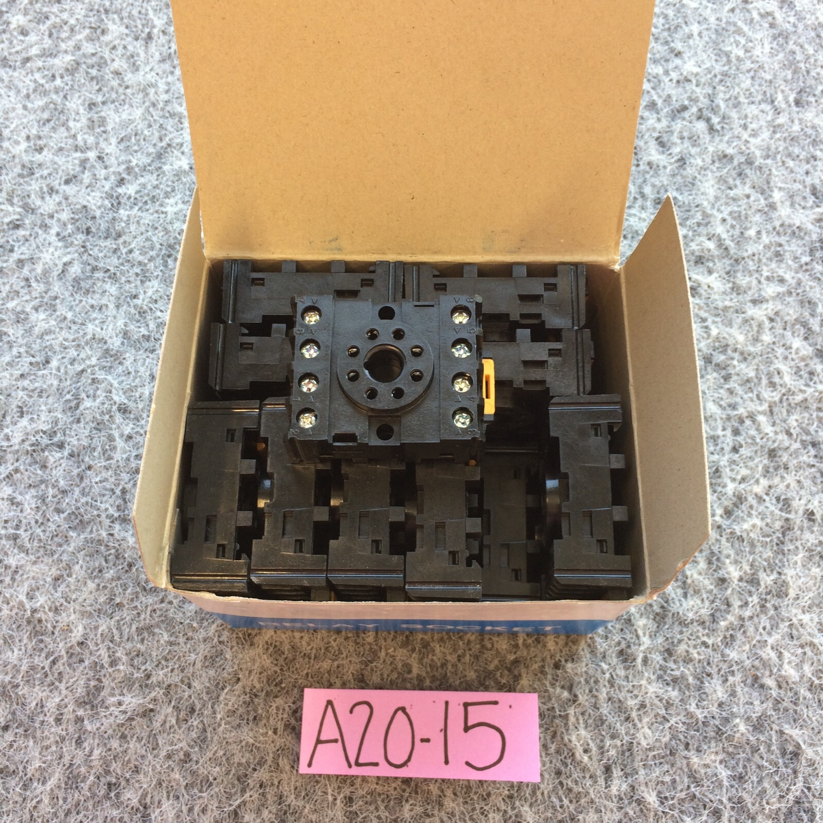 Box of 20 GE Relay Sockets CR420KA21