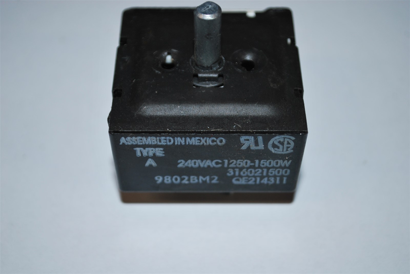 FRIGIDAIRE KENMORE TAPPAN Range Oven Small Surface Element Switch 316021500