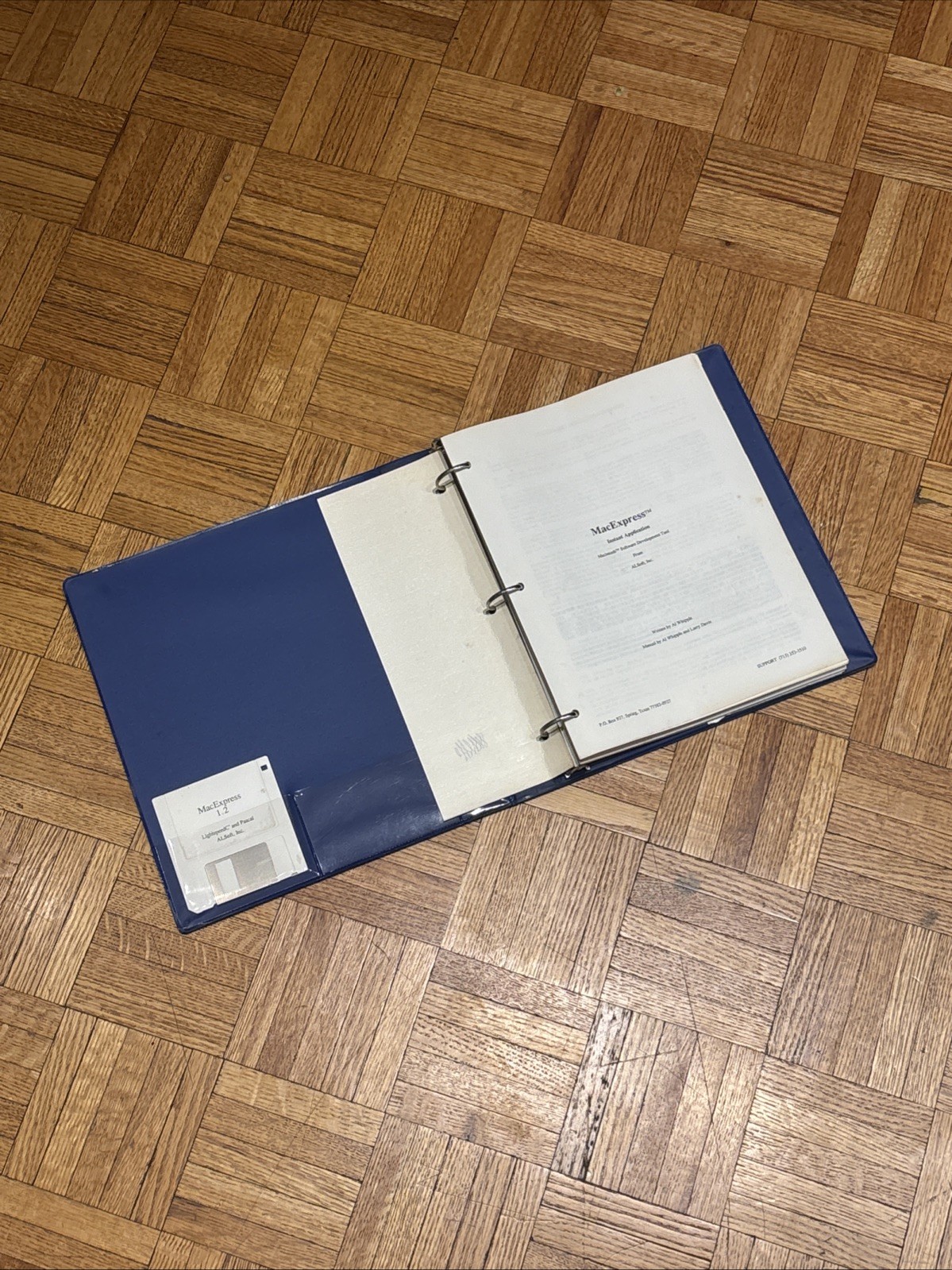 Vintage MacExpress 1.2 Macintosh Software Development Tool + Manual 3.5” Floppy