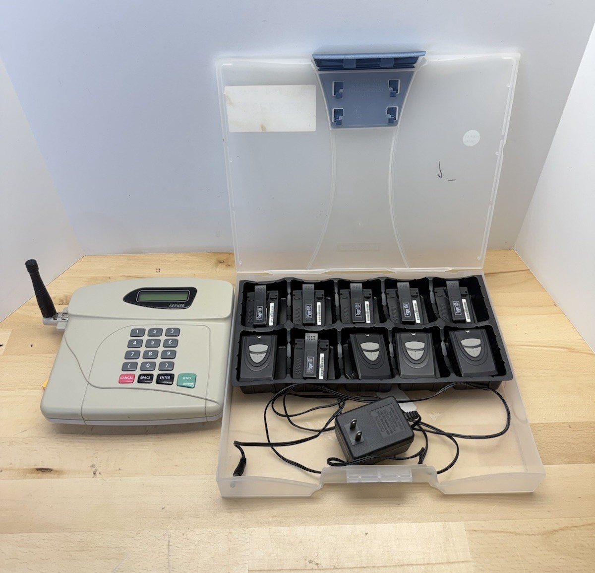 Seeker Wireless Paging System  10 Pagers