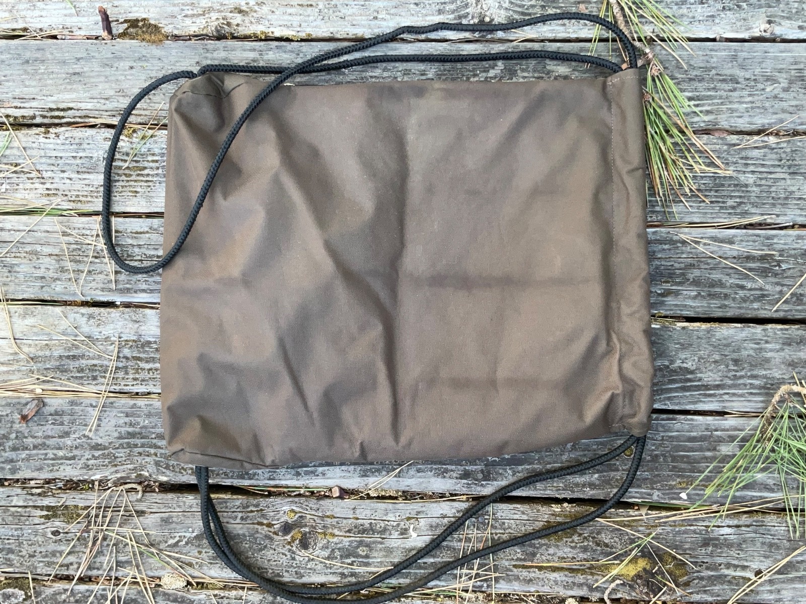 Alps Outdoorz Delta Waterfowl Drawstring Bag Pockets Exc Cond Look at Pictures