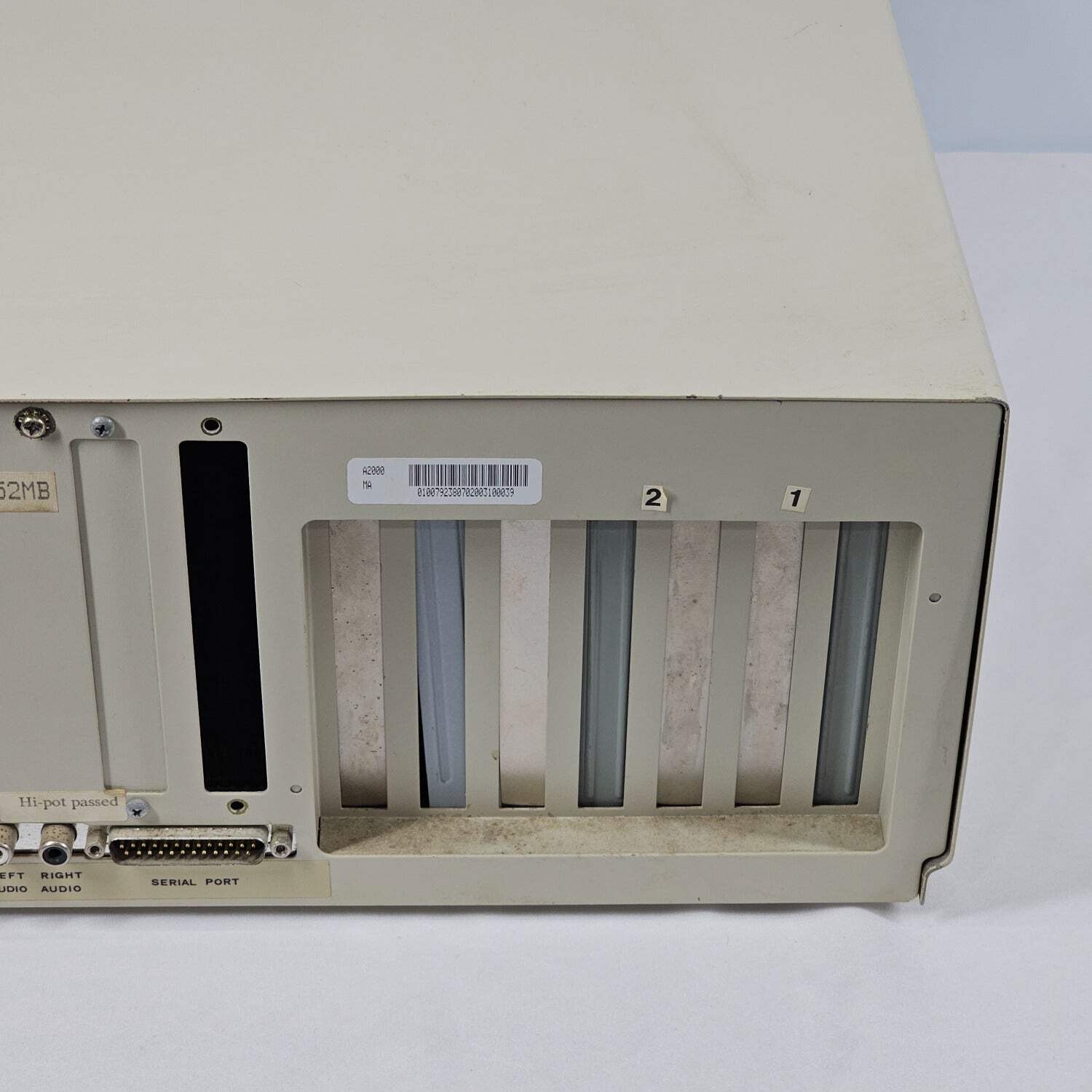 Commodore Amiga 2000HD Vintage Personal Computer A2000