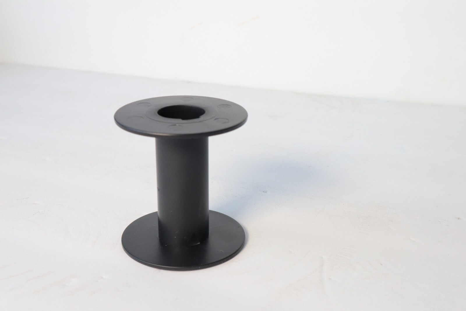 PLASTIC SPOOLS - 2 1/8" X 7/8" - GREAT FOR RIBBON, PARACORD, STRING, WIRE, ROPE