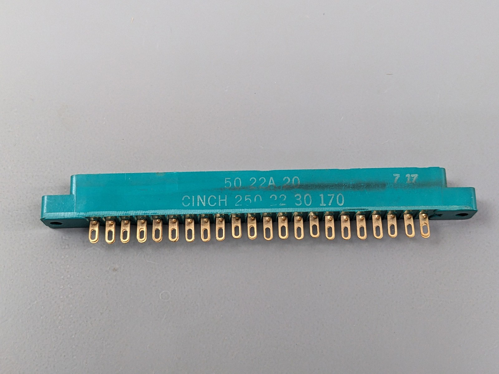 TRW CINCH 50-22A-20 Card Edge Connector 22 Pin 0.156in