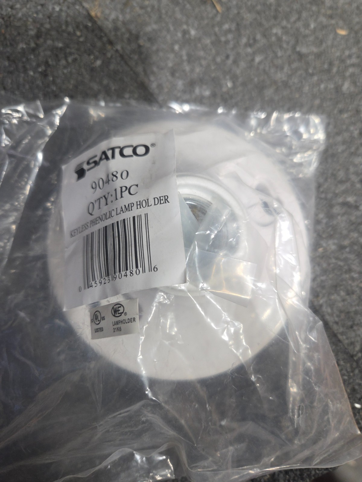 Plastic Keyless Lamp Holder Satco 90480 Ceiling Light Socket Fixture Lot of 10