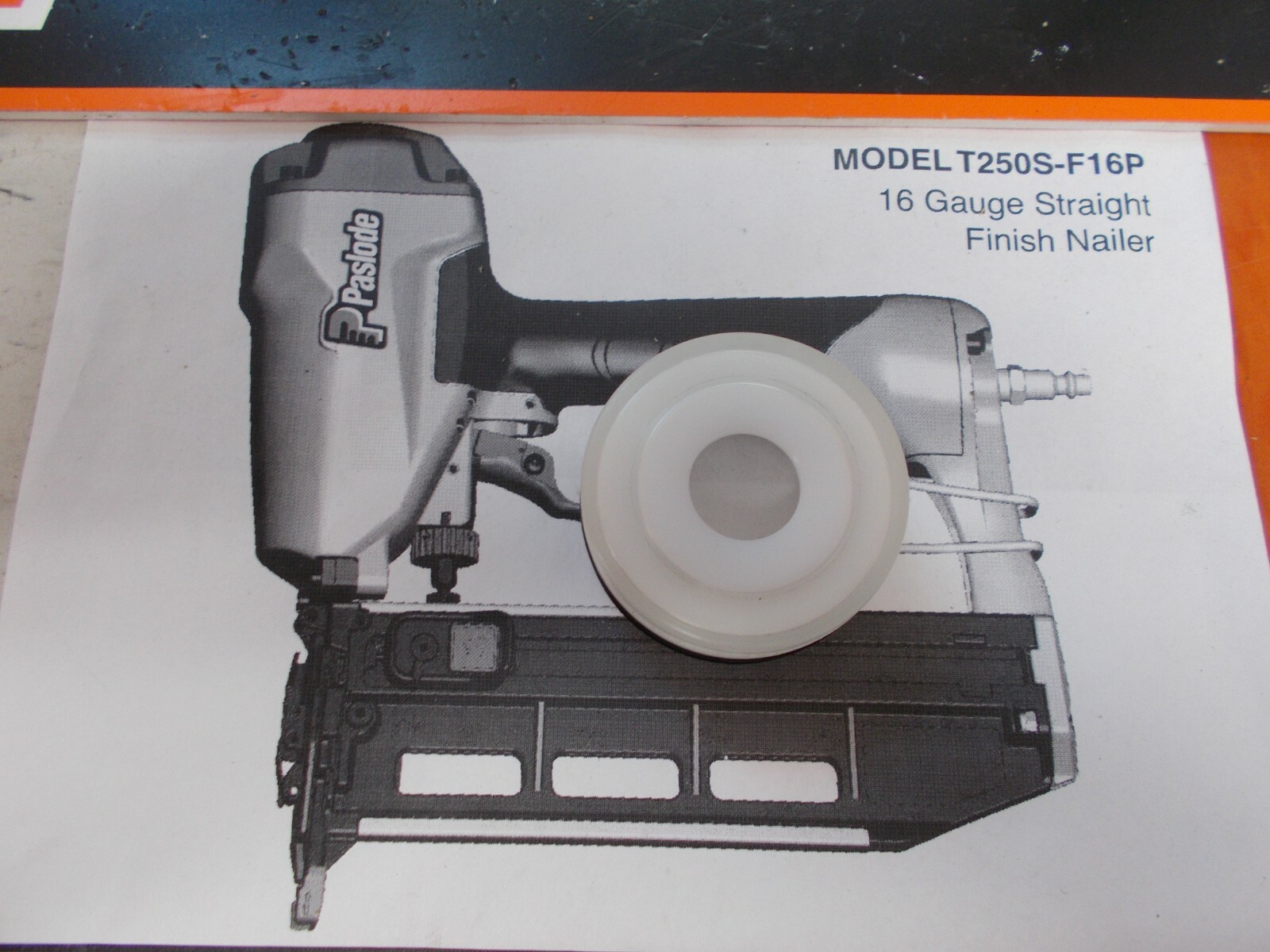 Paslode Part # 515509 HEAD VALVE ASS'Y (T250S - F16P)