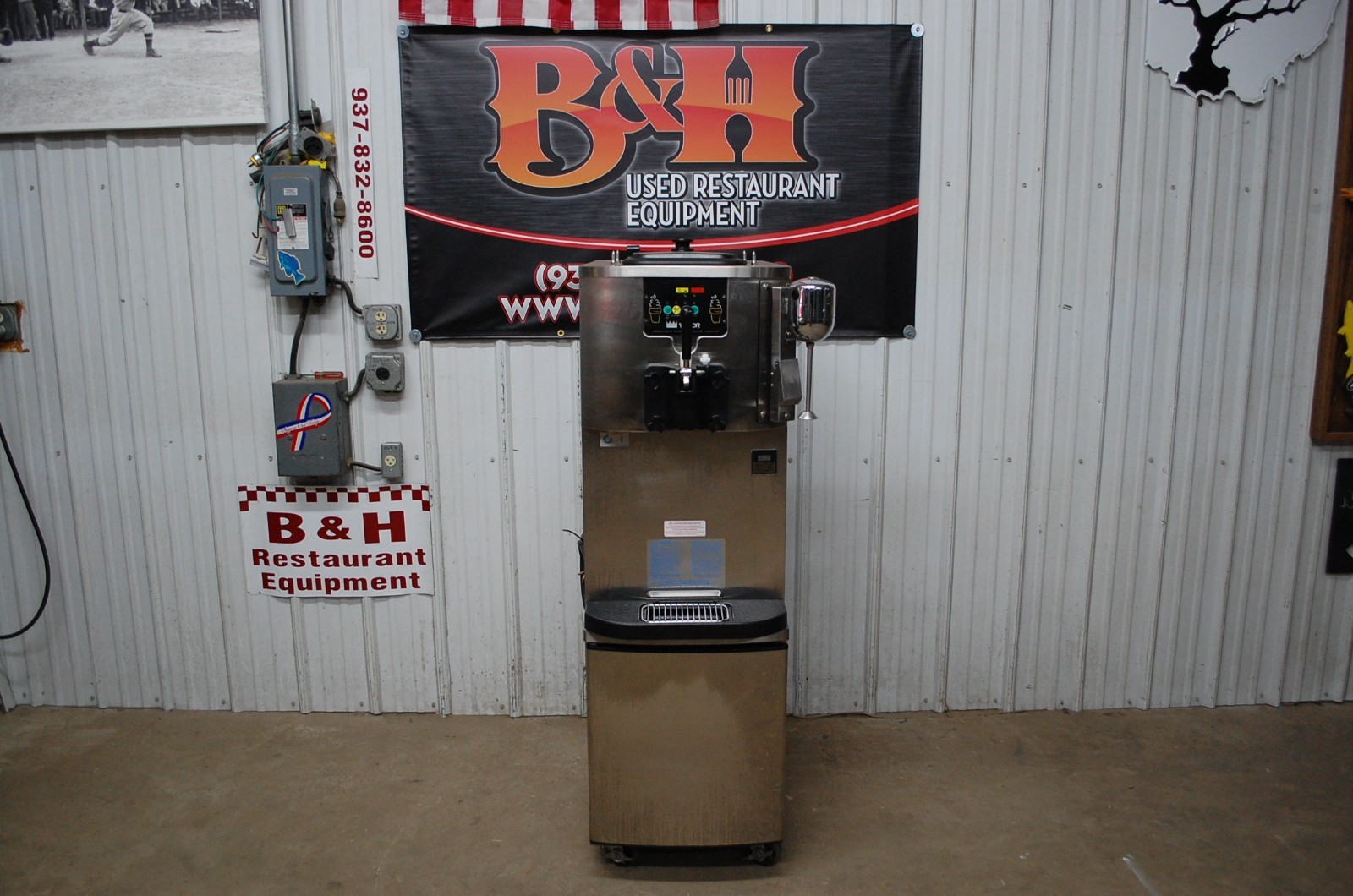 Taylor C707 Air Cooled Soft Serve Single Flavor Ice Cream Machine 2020 Model
