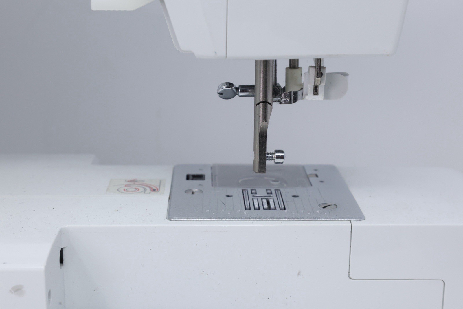 Singer 9340 Computerized Sewing Machine *TESTED/WORKING* (NO FOOT PEDAL/CABLES)