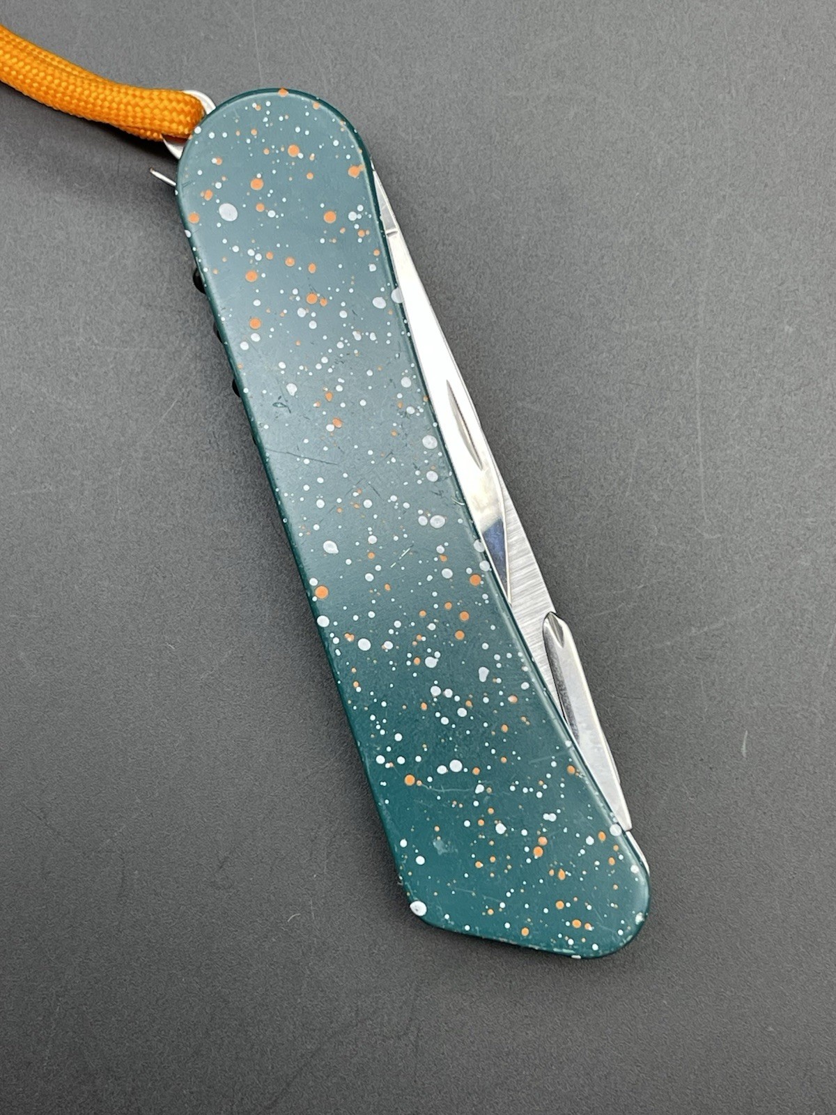 Gentleman’s Hardware Folding Pocket Knife Multitool fire starter