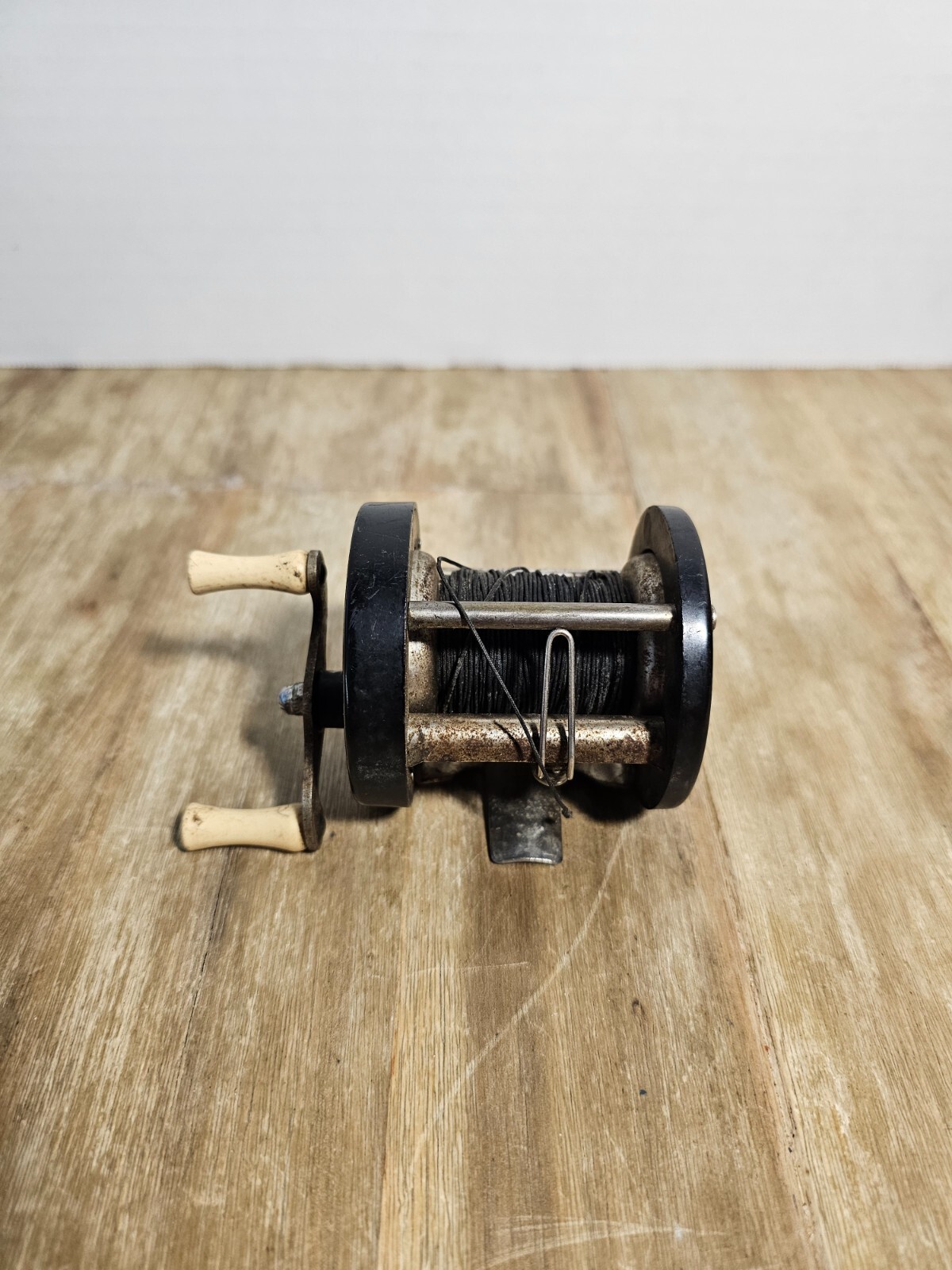 Vintage Lawrence-Stuart #500-R Baitcasting Fishing Reel