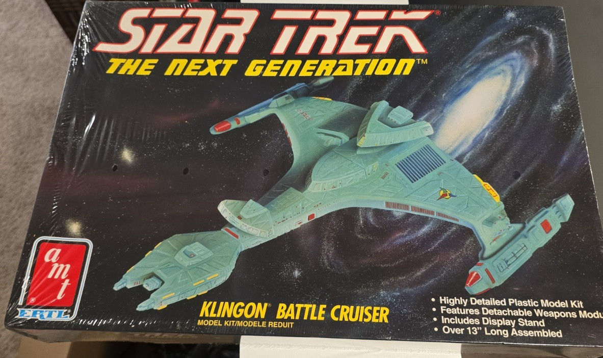 Vintage AMT ERTL Star Trek TNG Klingon Battle Cruiser Model Kit #6812 Sealed NOS