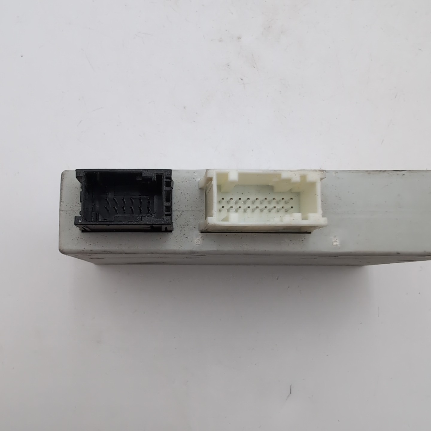 2006 - 2013 BMW E82 E90 E93 135 328 335 Parking Distance Control Module 6982402