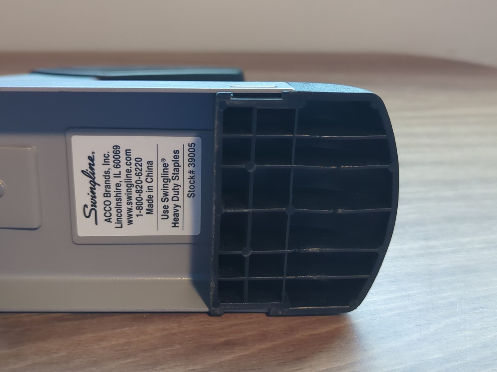 Swingline Heavy-Duty Stapler 160-Sheet Capacity 39005