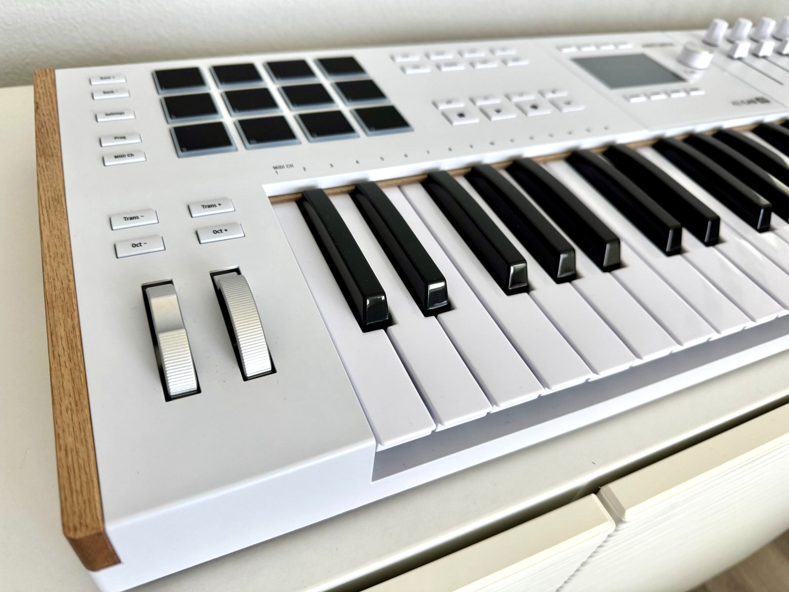 Arturia KeyLab 49 mk3 Professional MIDI Controller and Software (White)