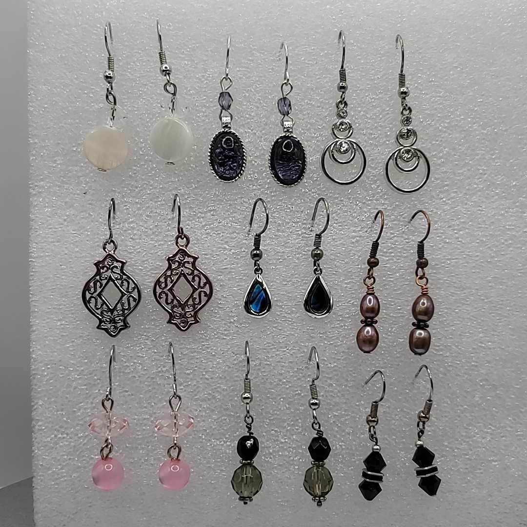Lot Of 9 Vintage To Now Classy Dangle Hook Pierced Earrings