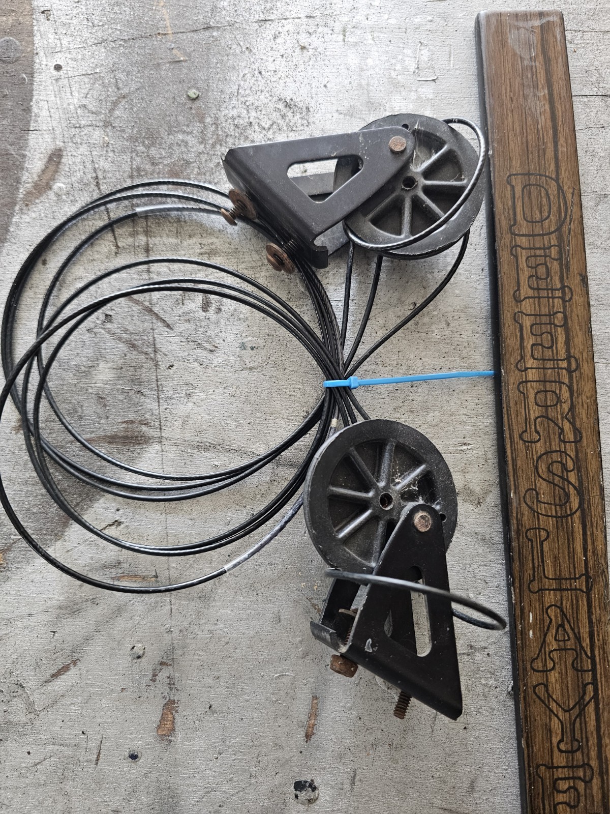 Both Brackets Only Vintage Indian Archery Deerslayer Compound Bow 30" Draw