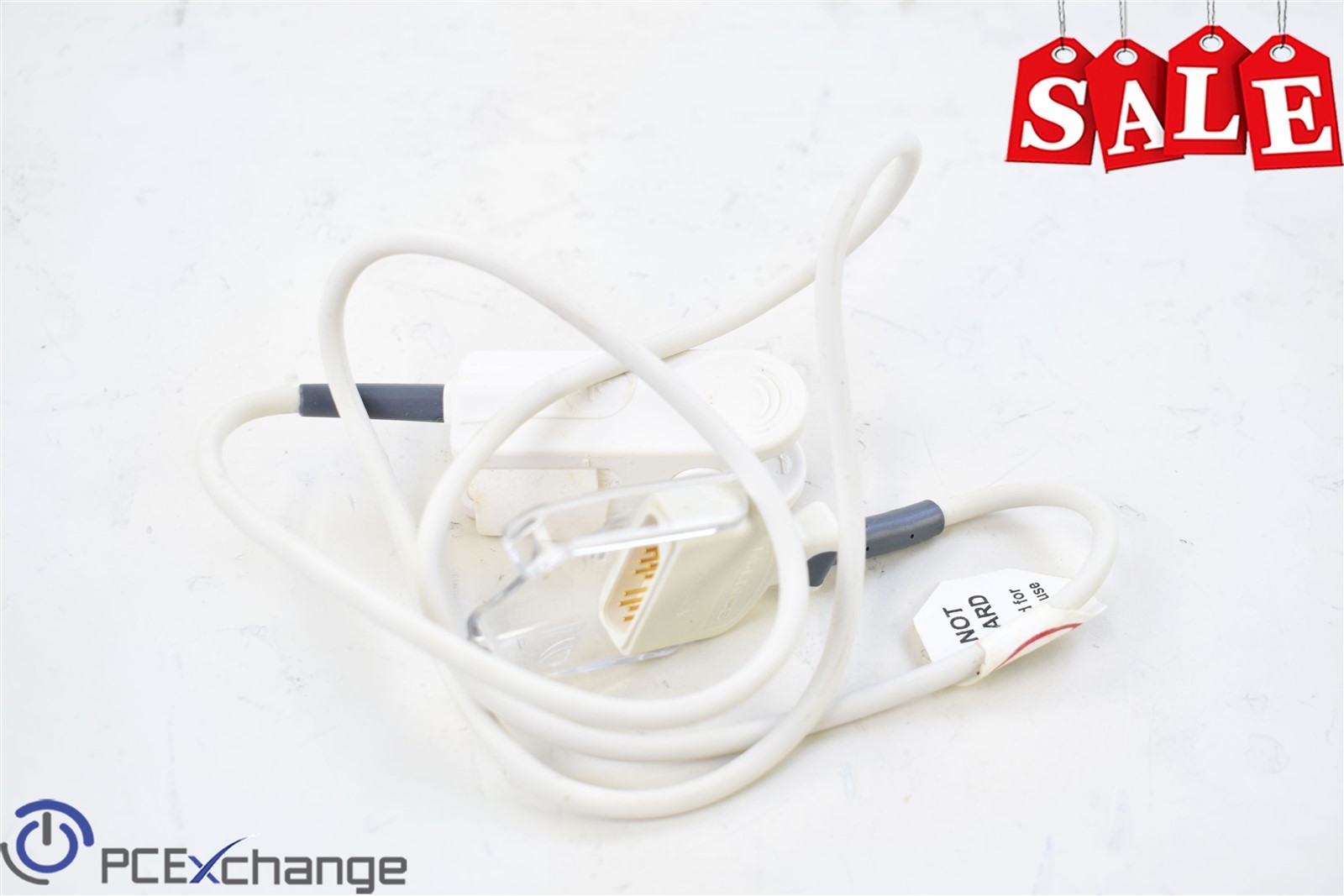 Lot of 8 MasimoSET M-LNCS DCI Adult Reusable SpO₂ Sensor Ref 2501