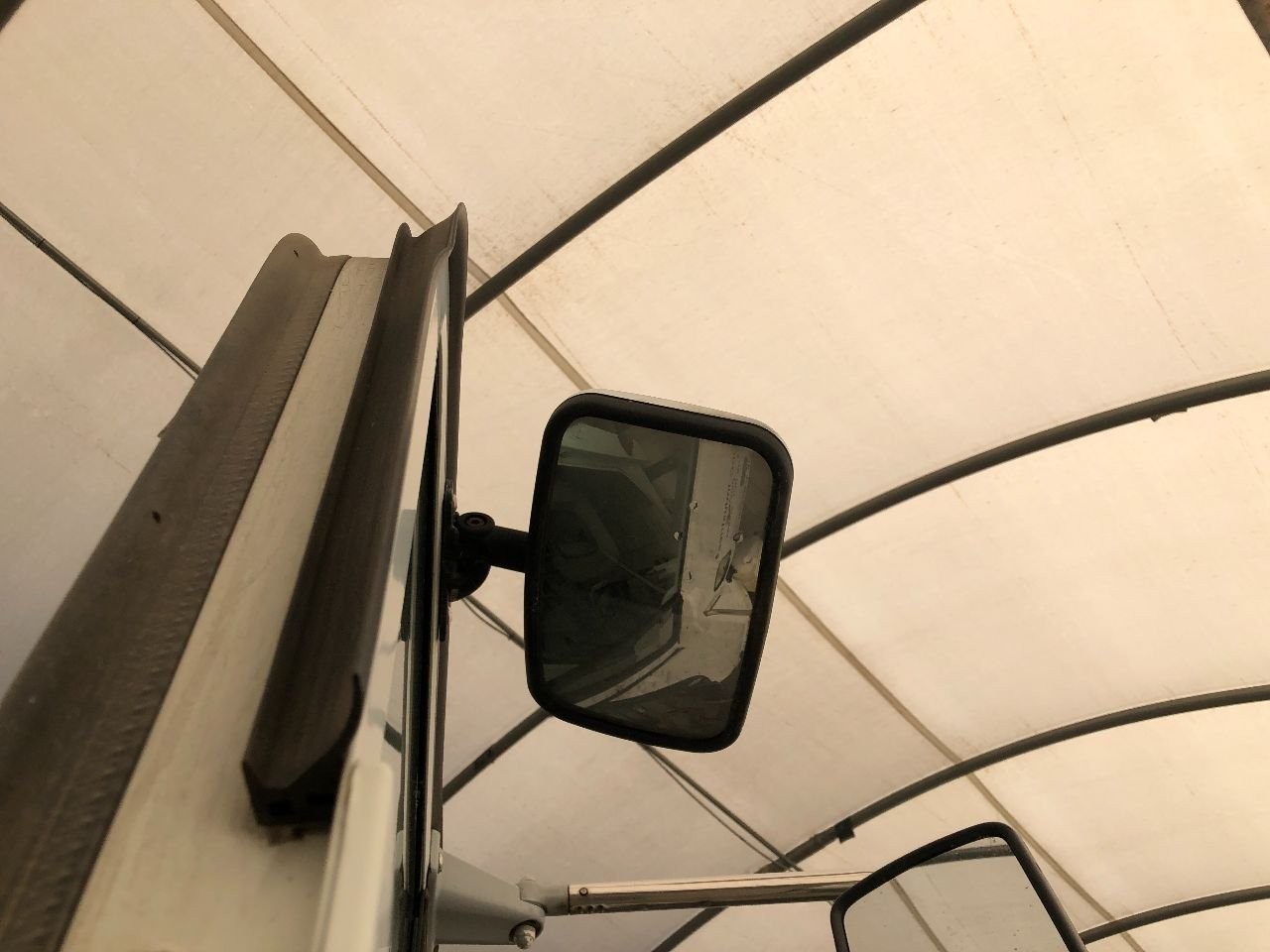 Freightliner COLUMBIA 120 POLY/CHROME Right/Passenger Door Mirror - Used