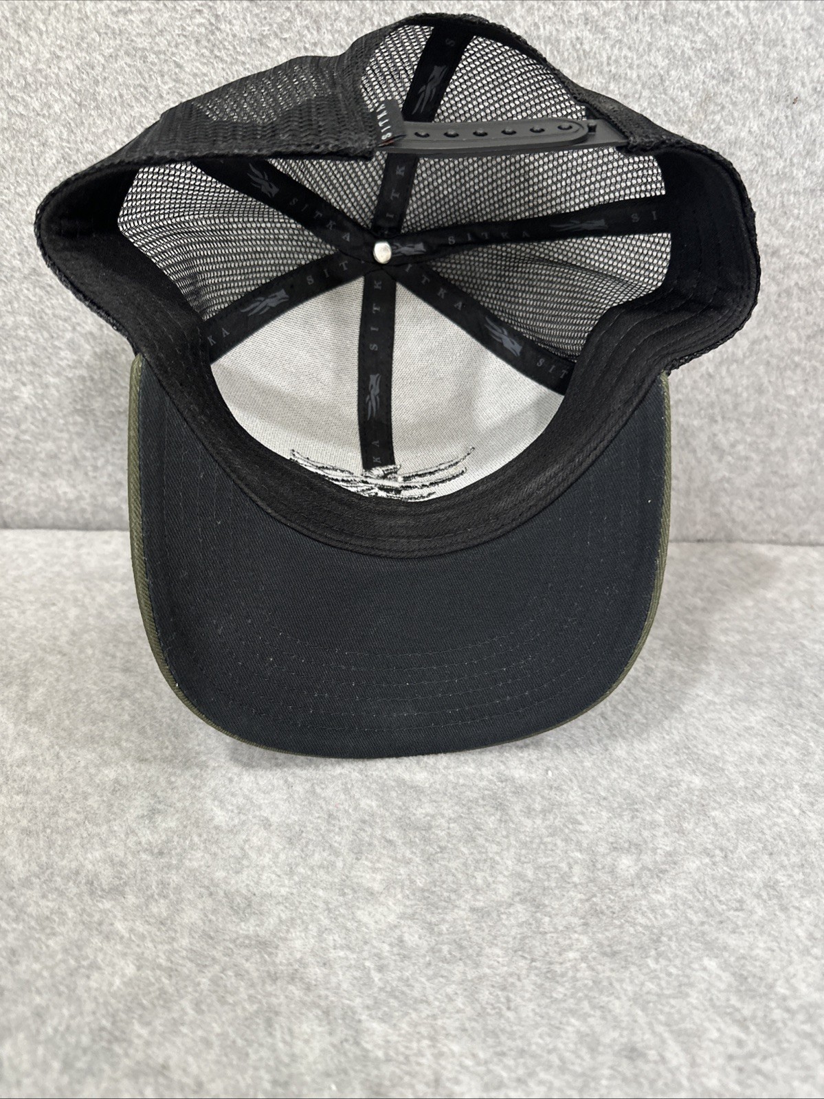 Sitke Icon Mid Pro Trucker Hat Snapback Cypress Green & Black - EXCELLENT