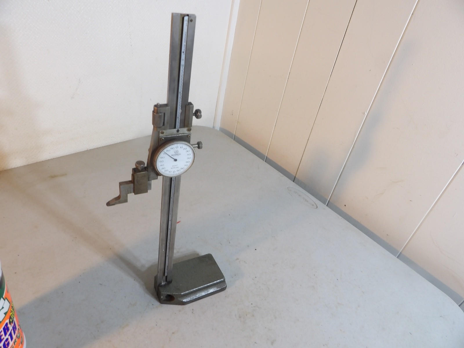 Mitutoyo No. 509 304 Indicator Stand