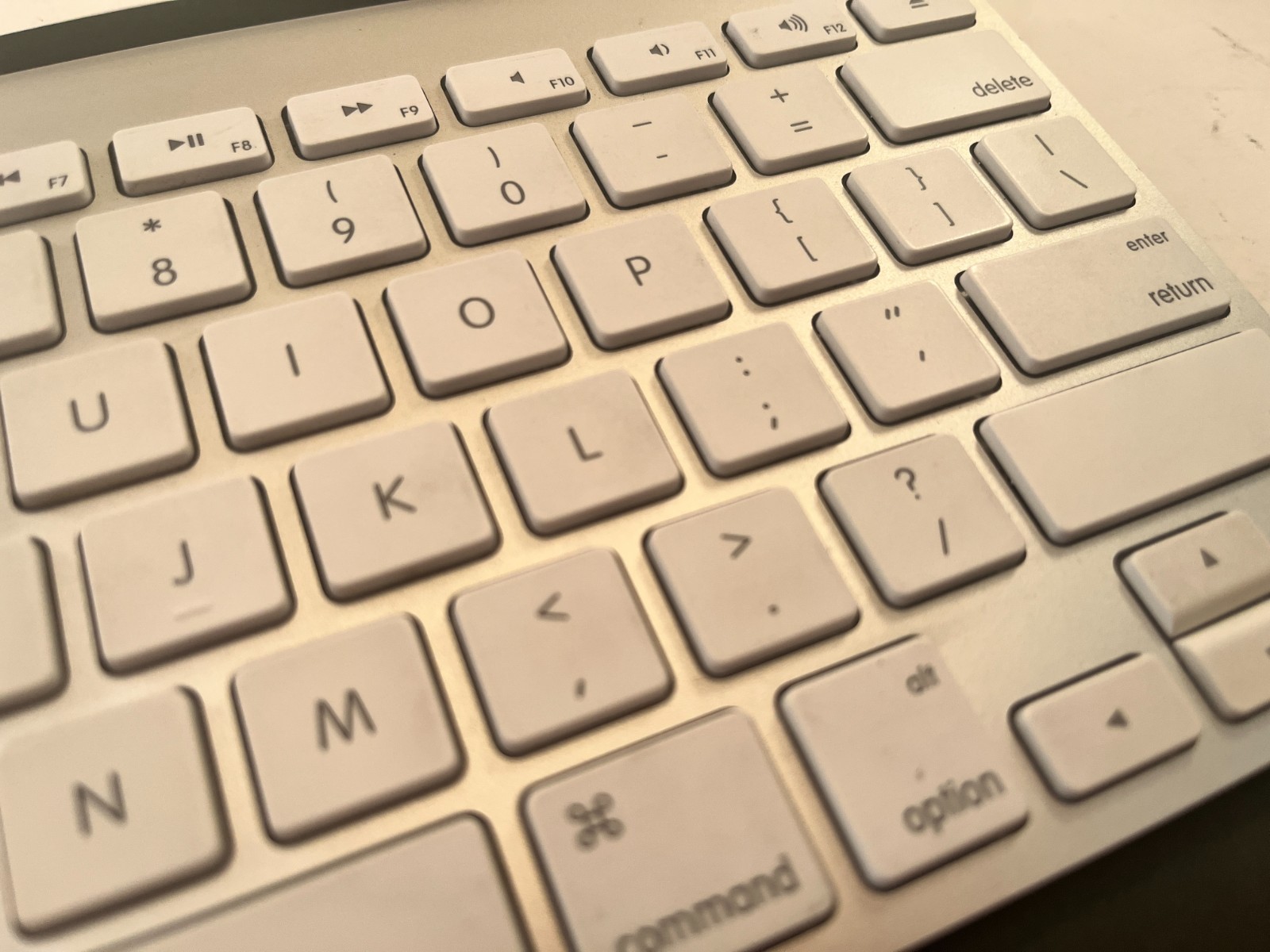 Apple Wireless Bluetooth Keyboard Silver White A1314 Tested Working!