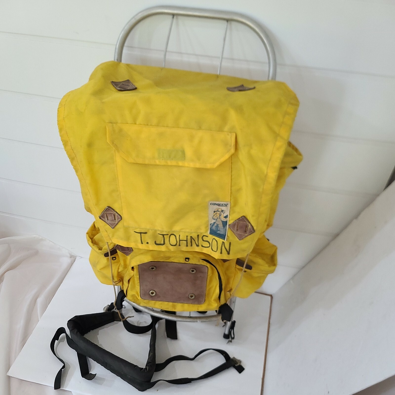 VTG Conquest External Aluminum Army Frame Hiking Straps Camping Backpack YELLOW