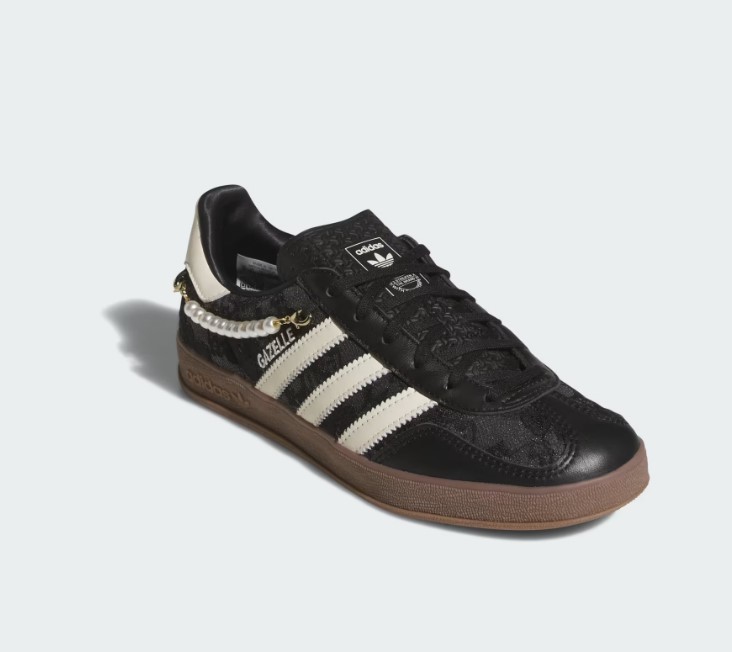 Adidas originals Women's GAZELLE INDOOR HQ2624 Core Black / Cream White / Core B
