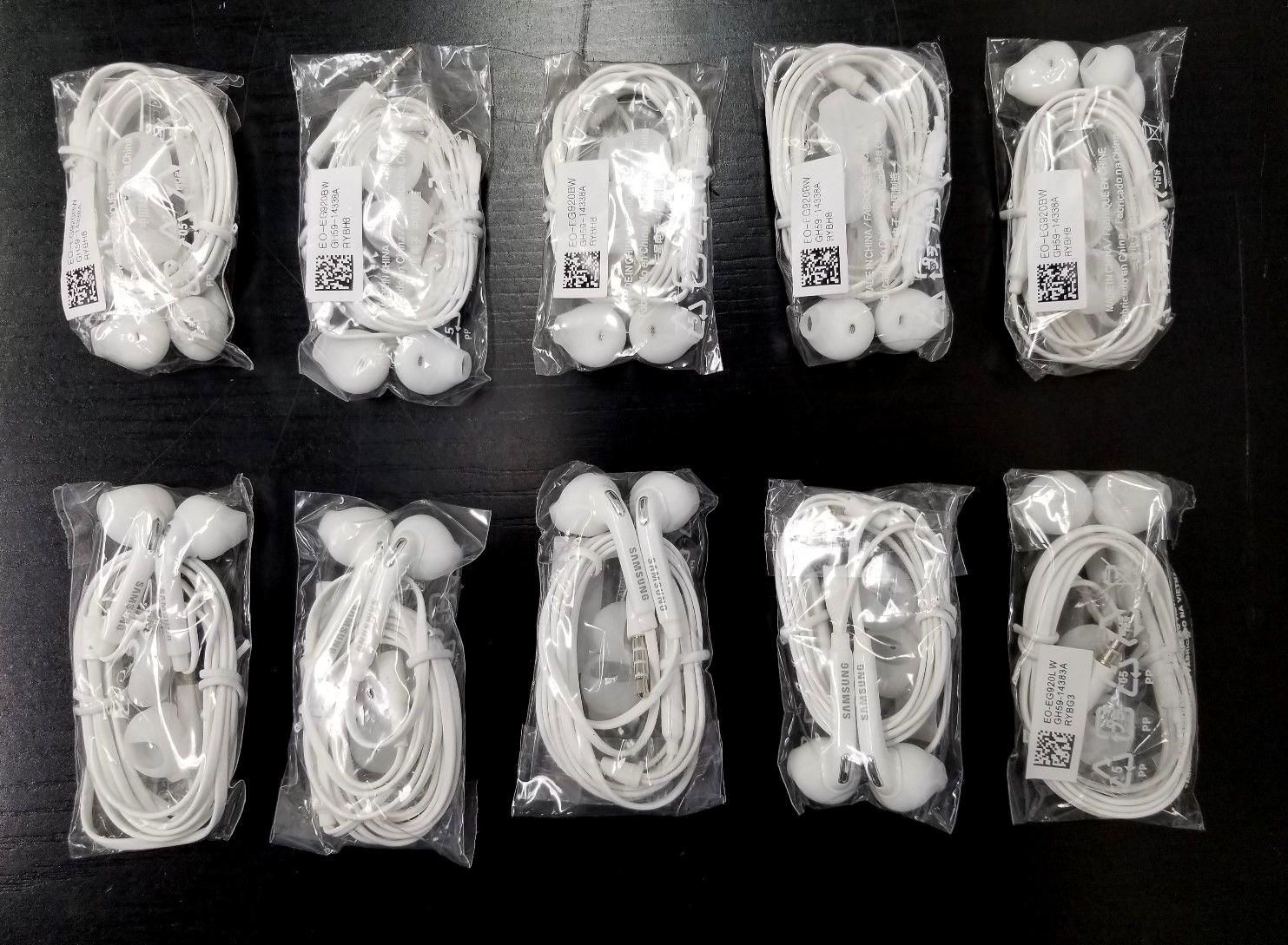 Samsung Headsets With Microphone EO-EG920L Galaxy S6 S7 Edge 3.5mm Jack NEW BULK