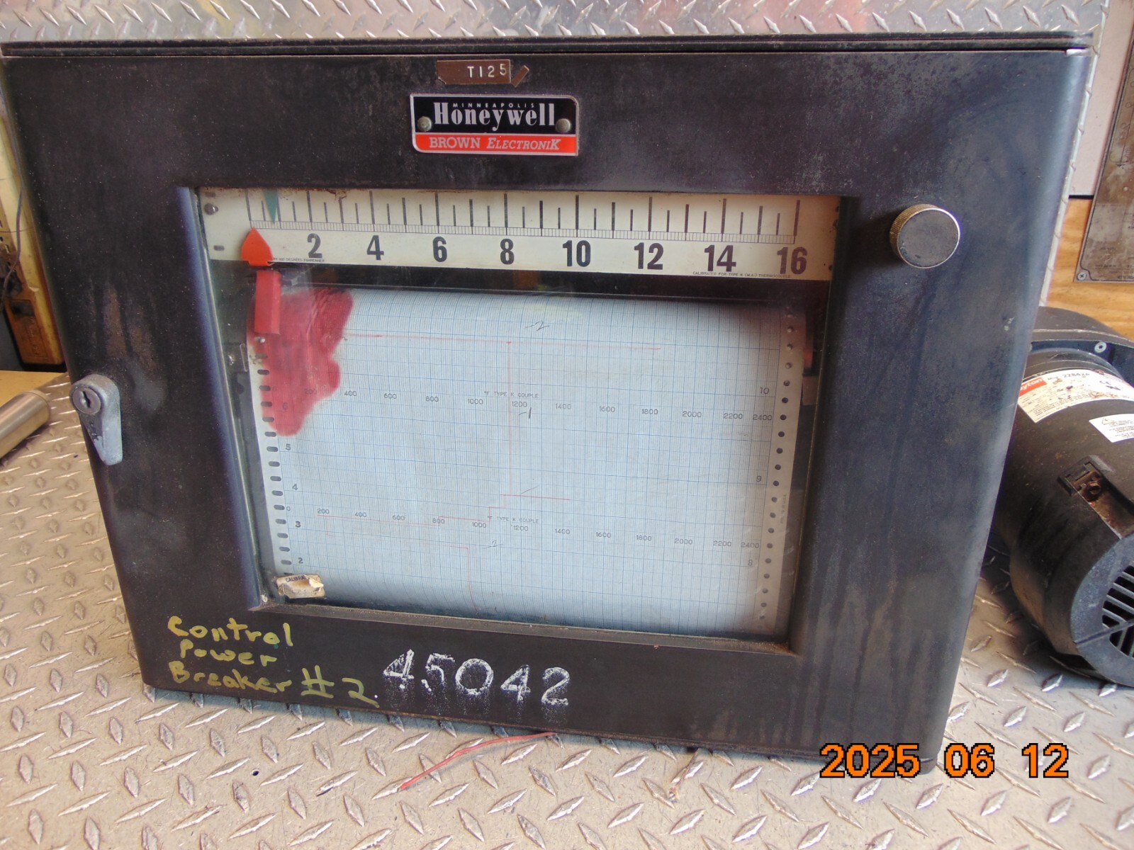 HONEYWELL BROWN ELECTRONIK 153R10-PS-141-III-20-A8 CHART RECORDER