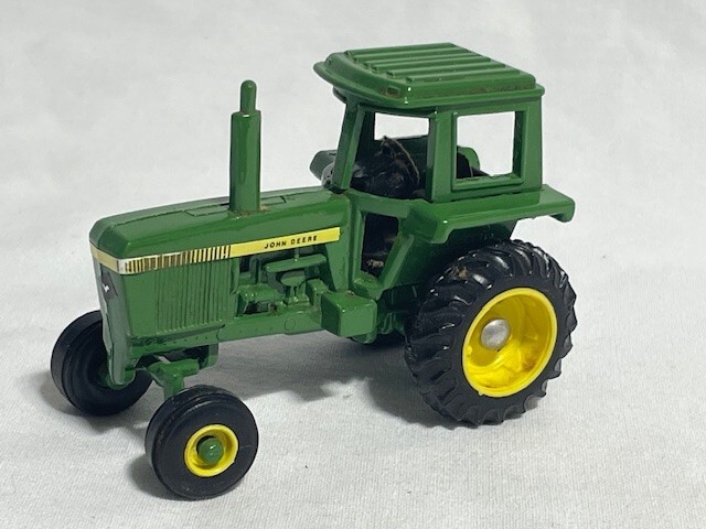 ERTL John Deere Sound Gard Farm Tractor, Green w/ Yellow Stripe, 1/64