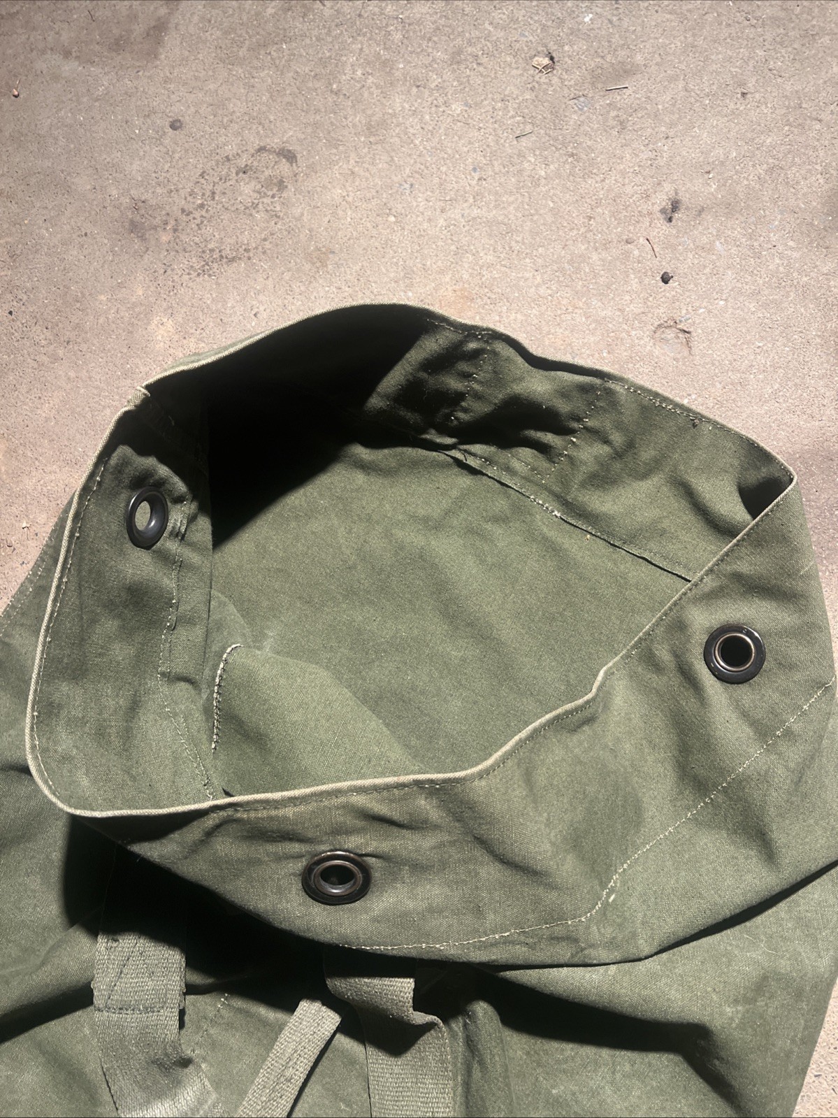 Vietnam Era US Green Duffle Bag (FF268