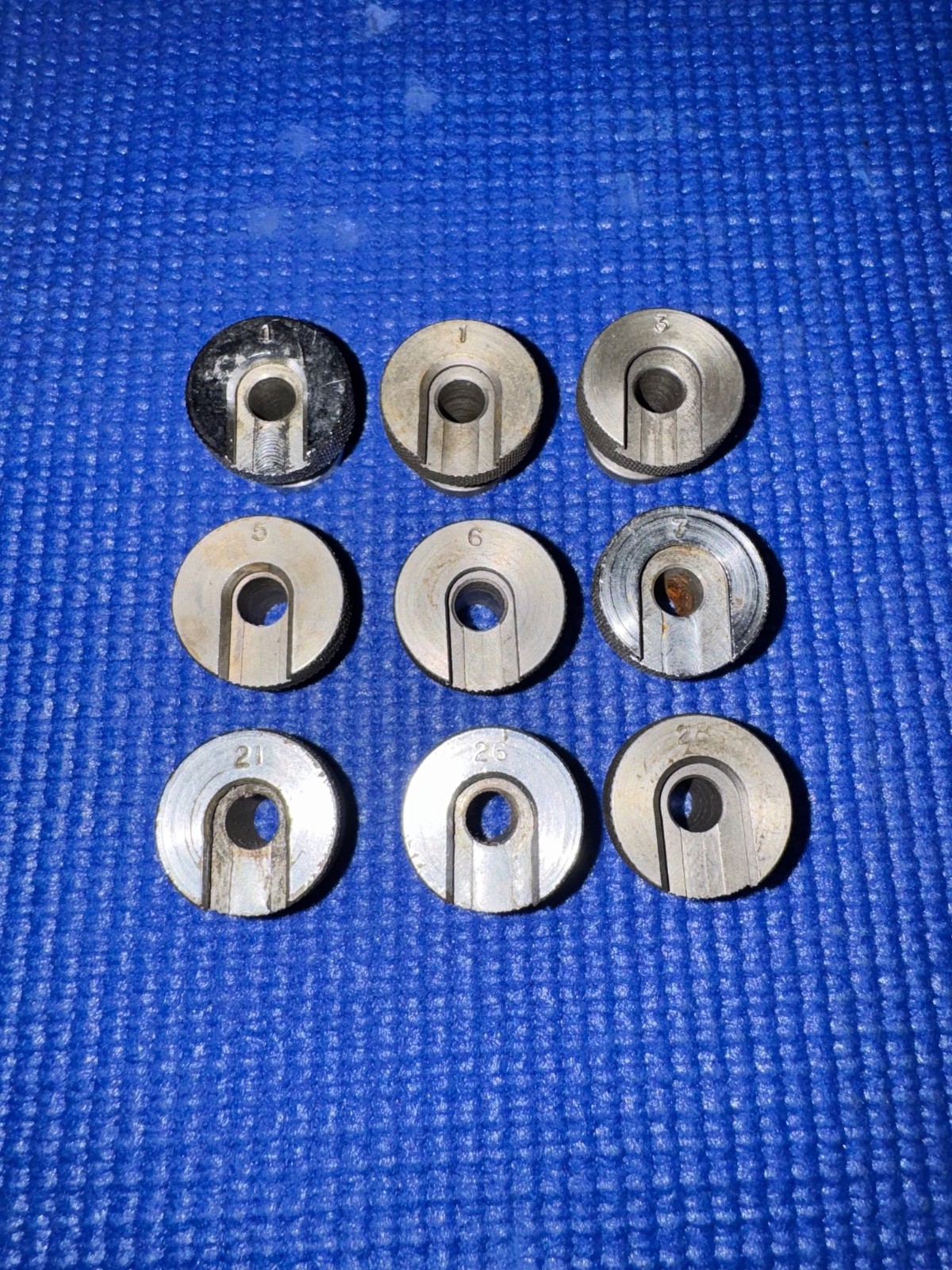 Herters shell plates in great condition