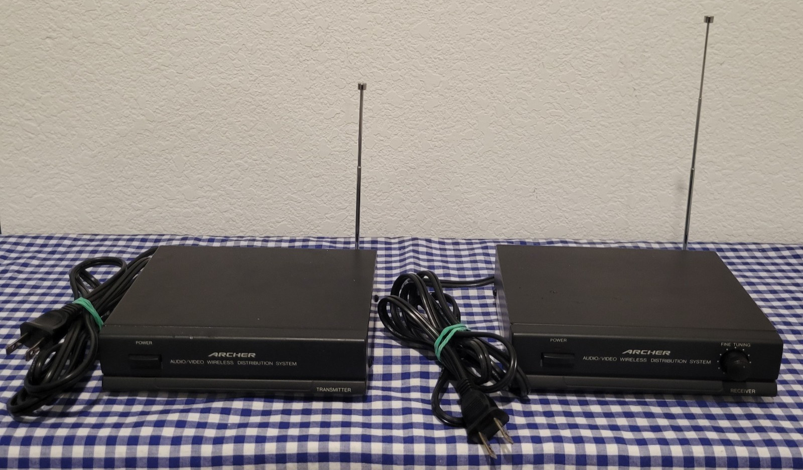 Archer 15-1958A A/V Wireless Distribution System Receiver and Transmitter