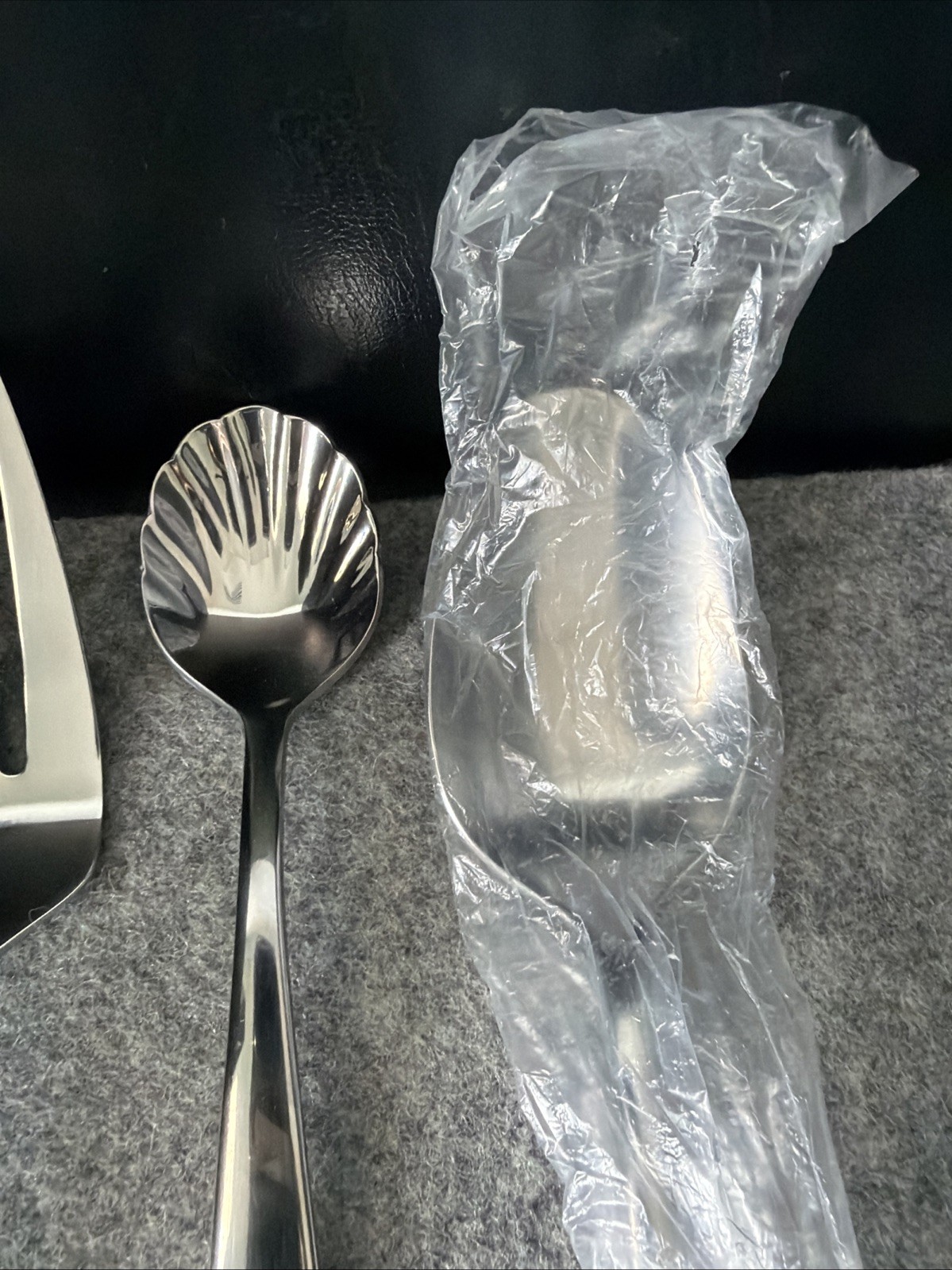 Oneida Taylor Stainless Flatware Heavy Duty Glossy “