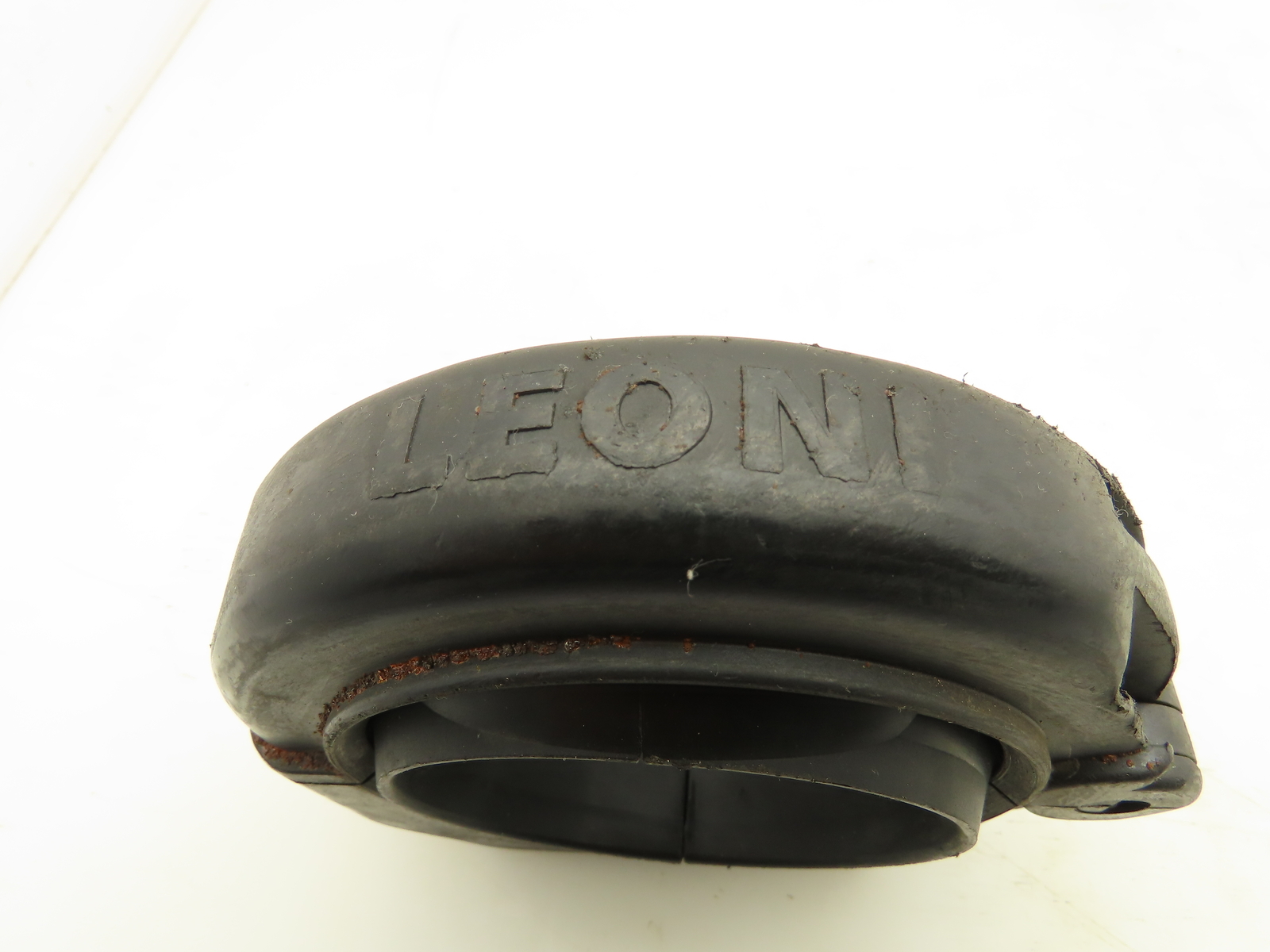 Leoni Cable Clip With Conduit Rotary Protector 96MM