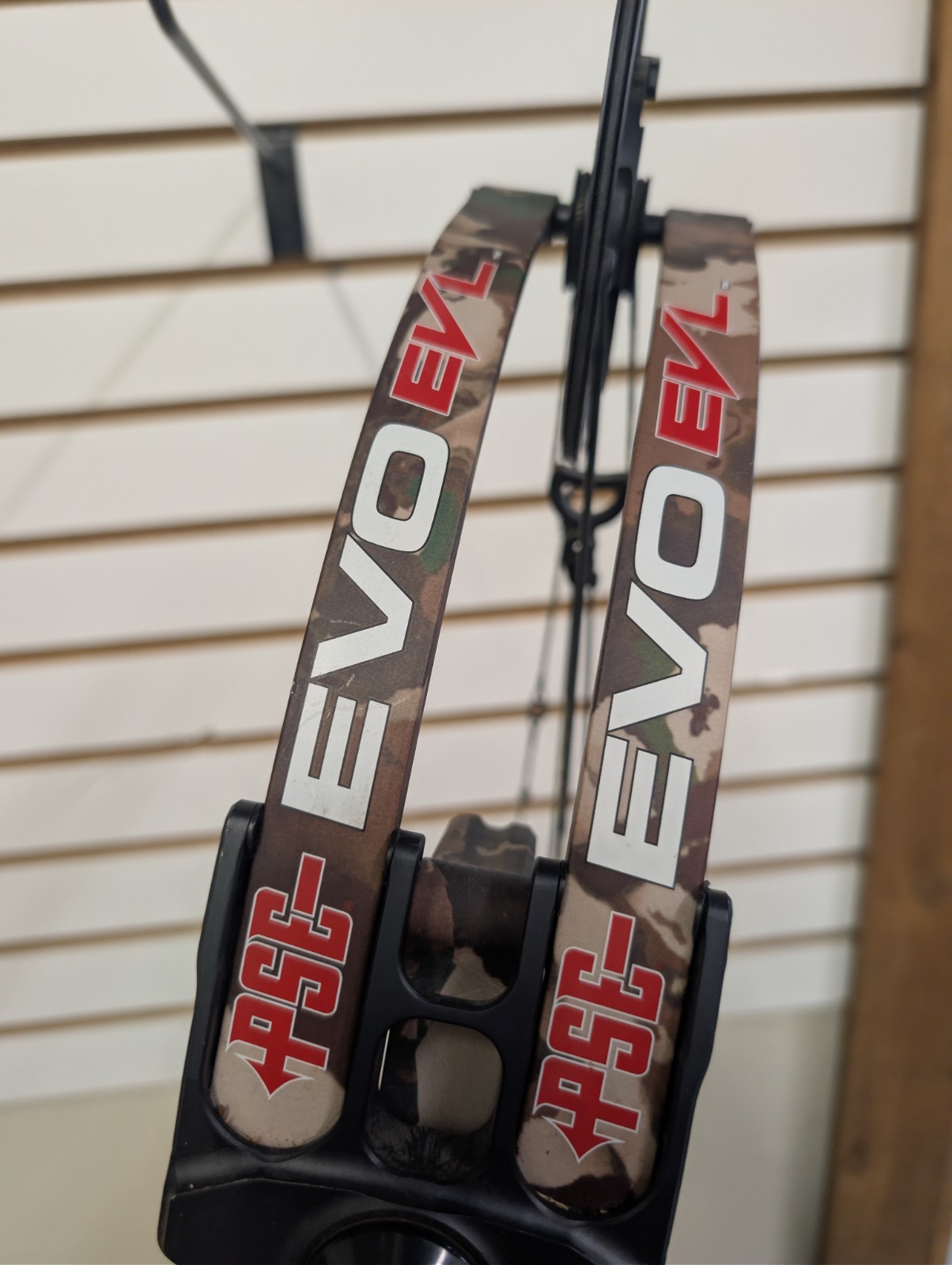 PSE EVO EVL LH 70# First Light Fusion Camo