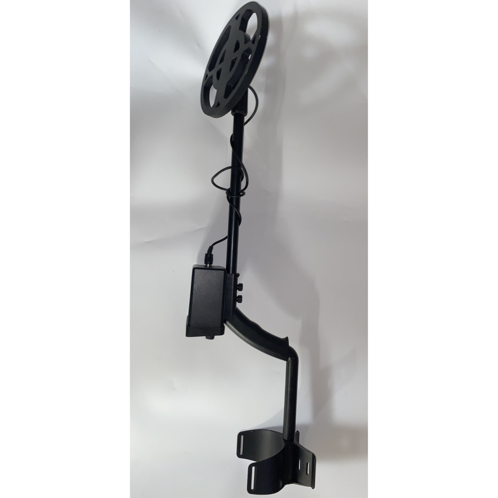 Tanxunzhe TC-200 Metal Detector finding buried treasures of gold