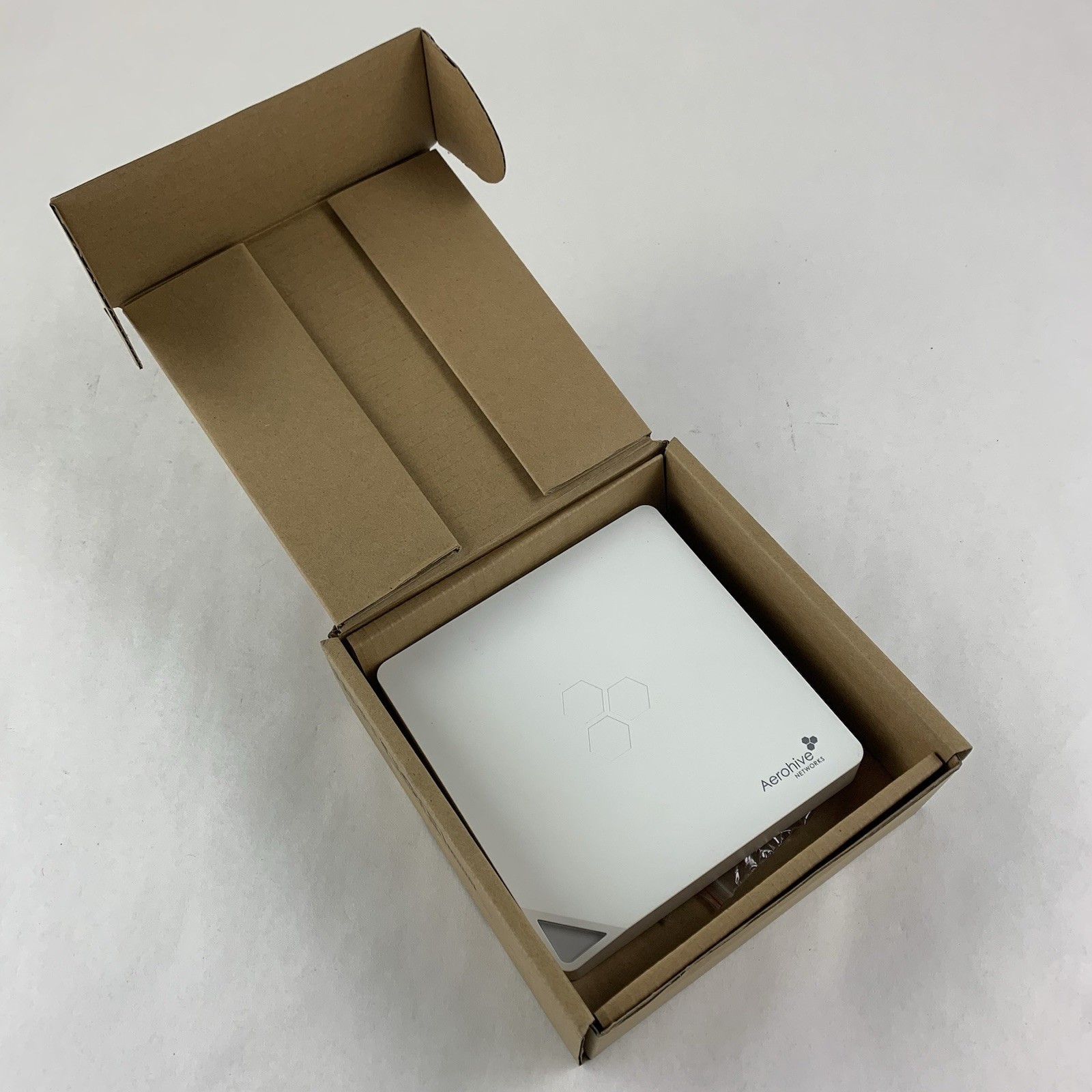 Aerohive HiveAP 121 AH-AP121-N-FCC Wireless Access Point w/ Mount NO Adapter