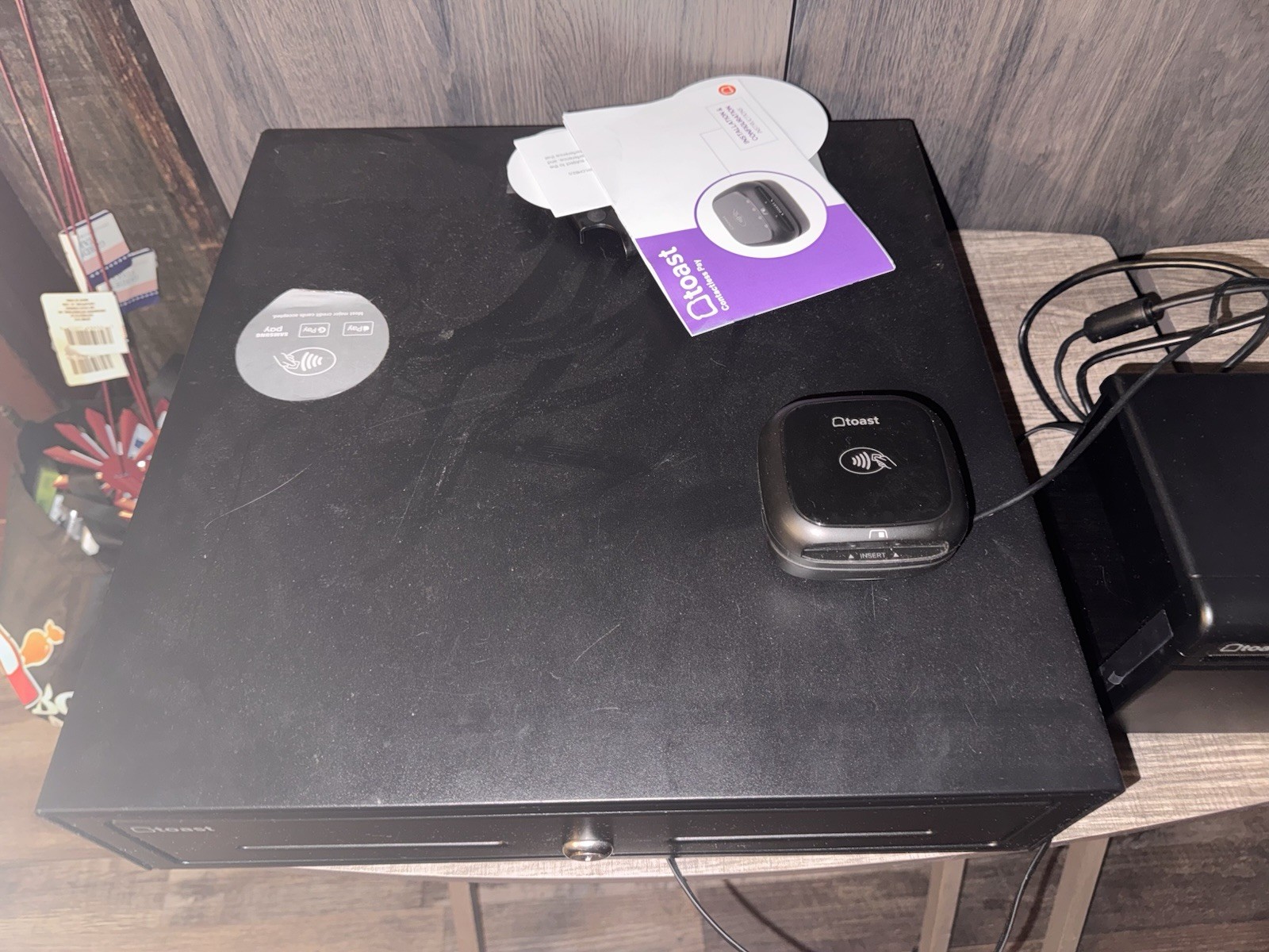 Toast Flex TT200 POS System Touch Screen Printer, card reader, Cashbox, & Cables
