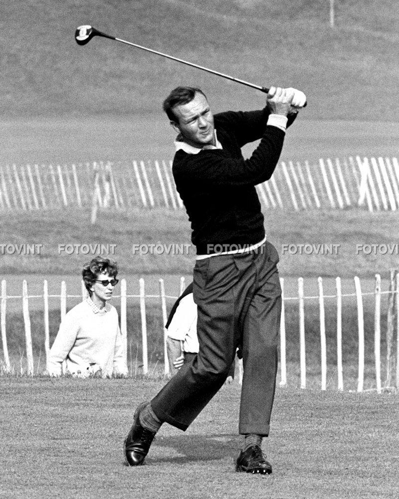 ARNOLD PALMER 1965 RYDER CUP Golf Photo Picture at BIRKDALE 8x10 or 11x14 (AP16)