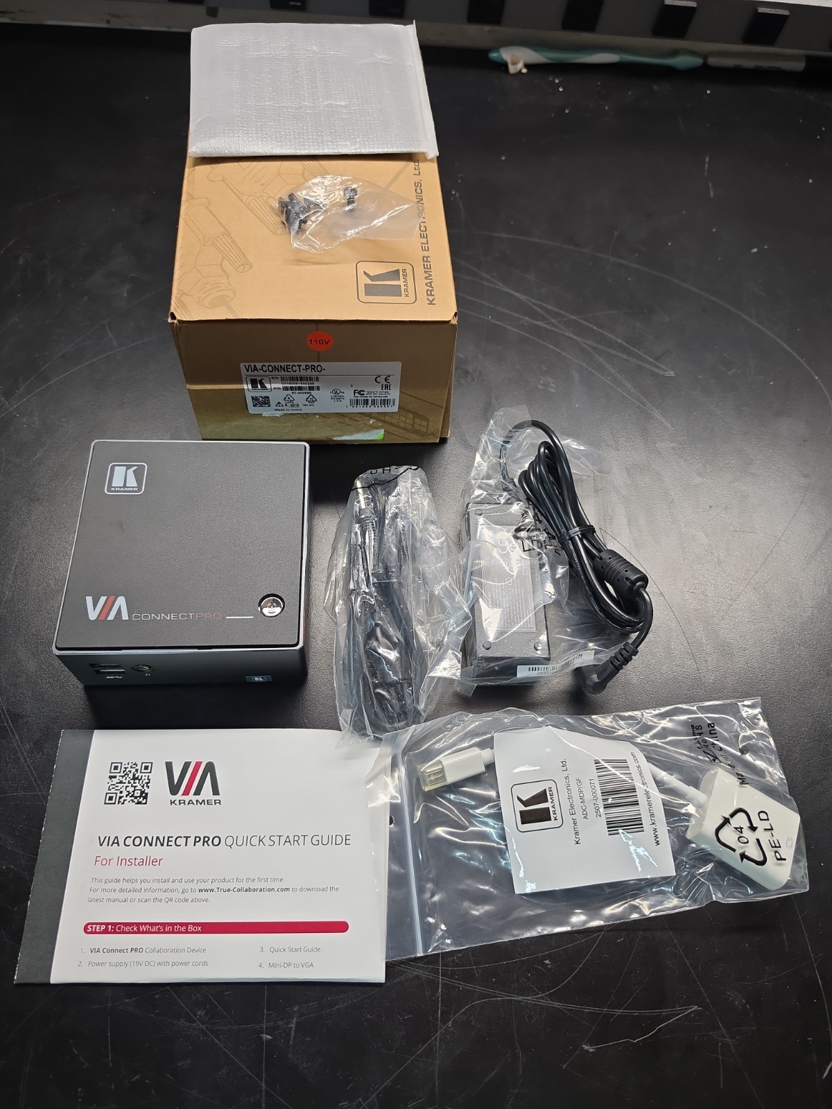 Original Kramer VIA Connect Pro 87-000690 NEW WIRELESS PRESENTATION HUB