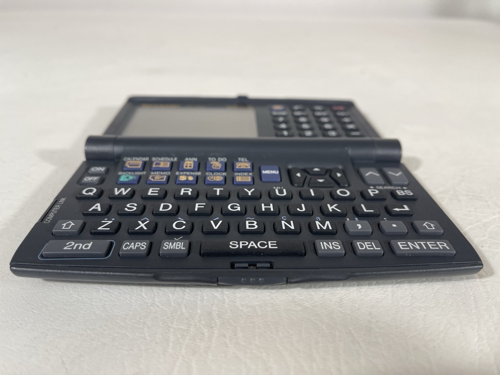 Sharp YO-500 Vintage Electronic Organizer with 128 KB memory Clean, Working!